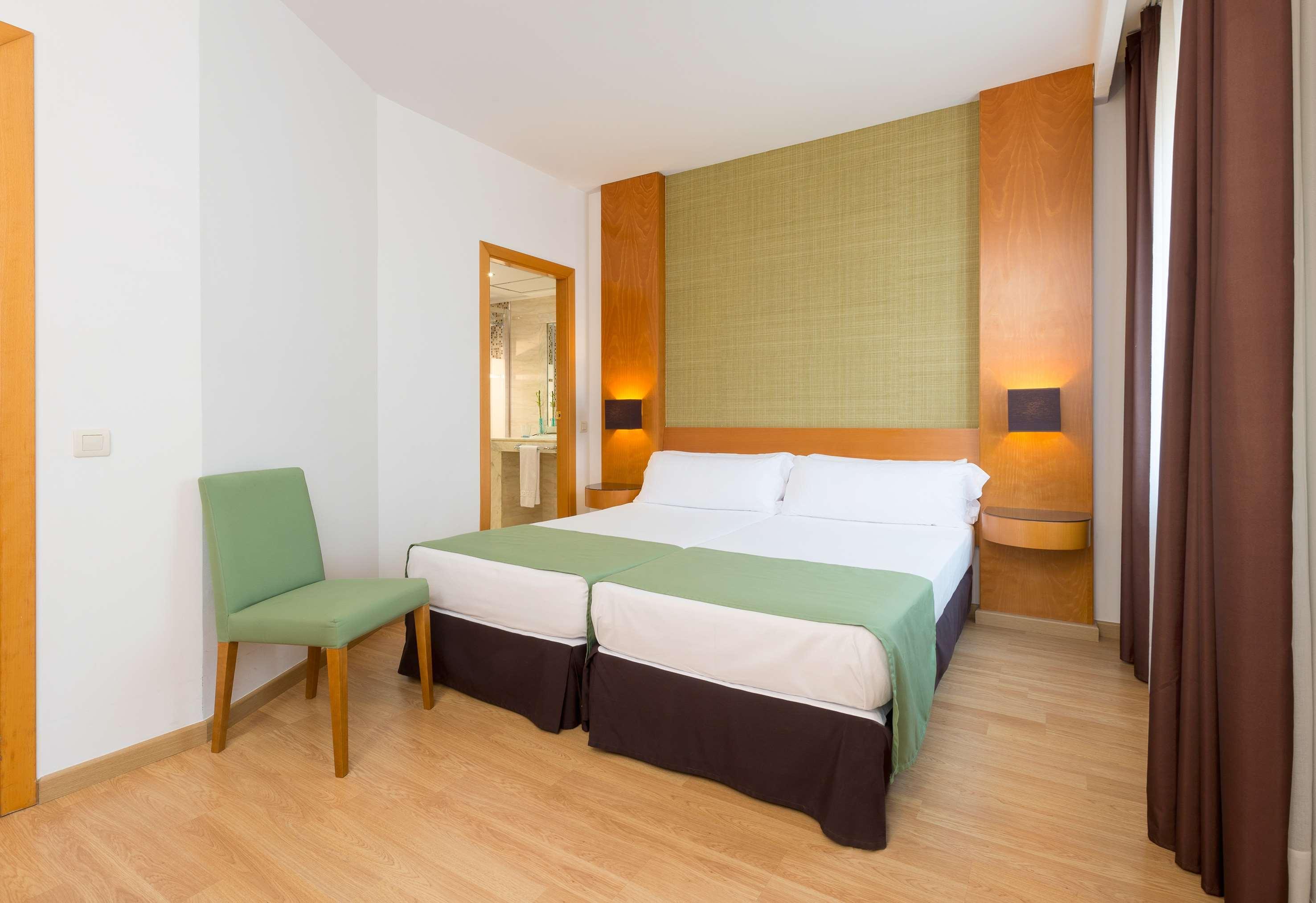 Hotel Centro，隶属Melia 3*