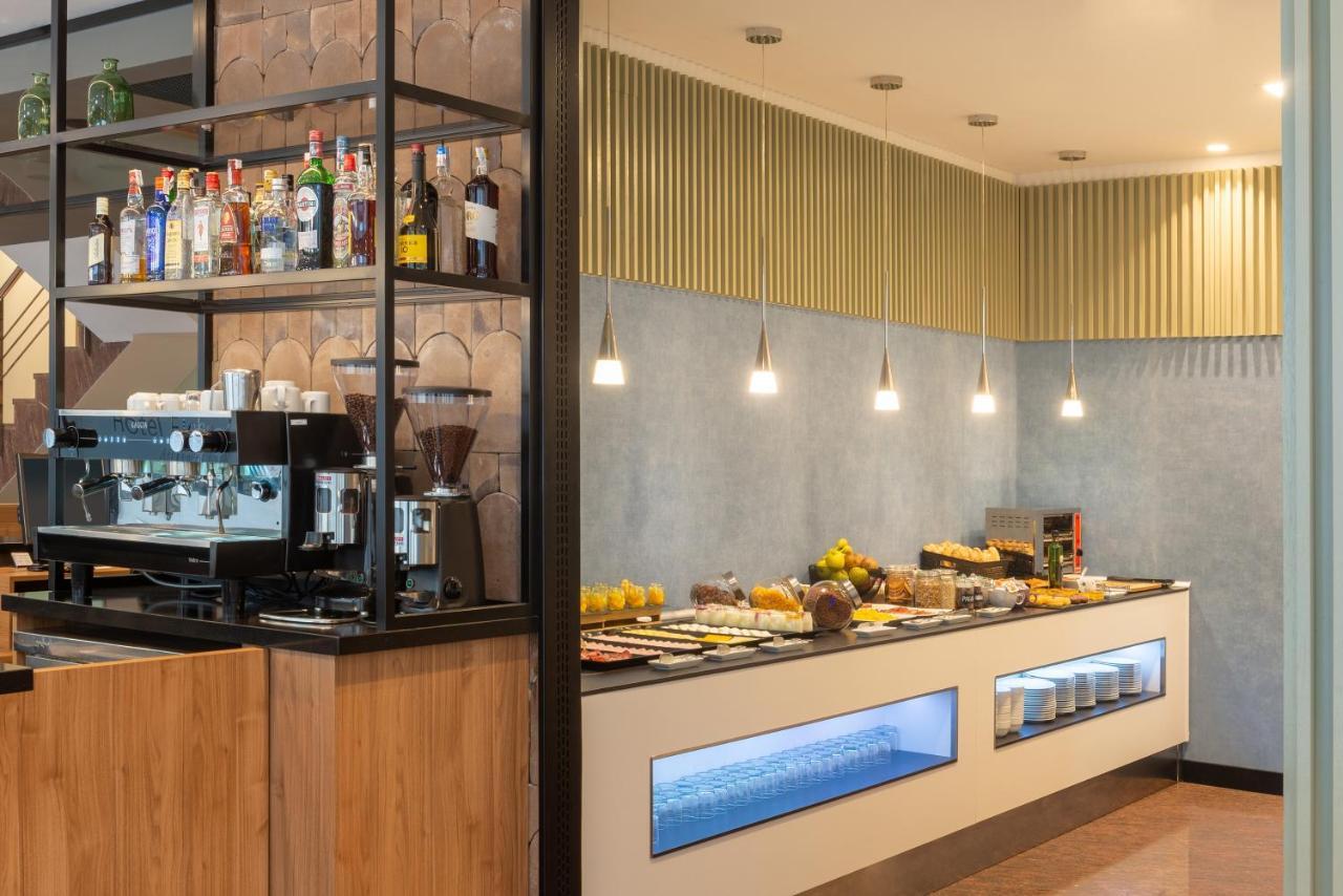 Hotel Centro，隶属Melia 3*