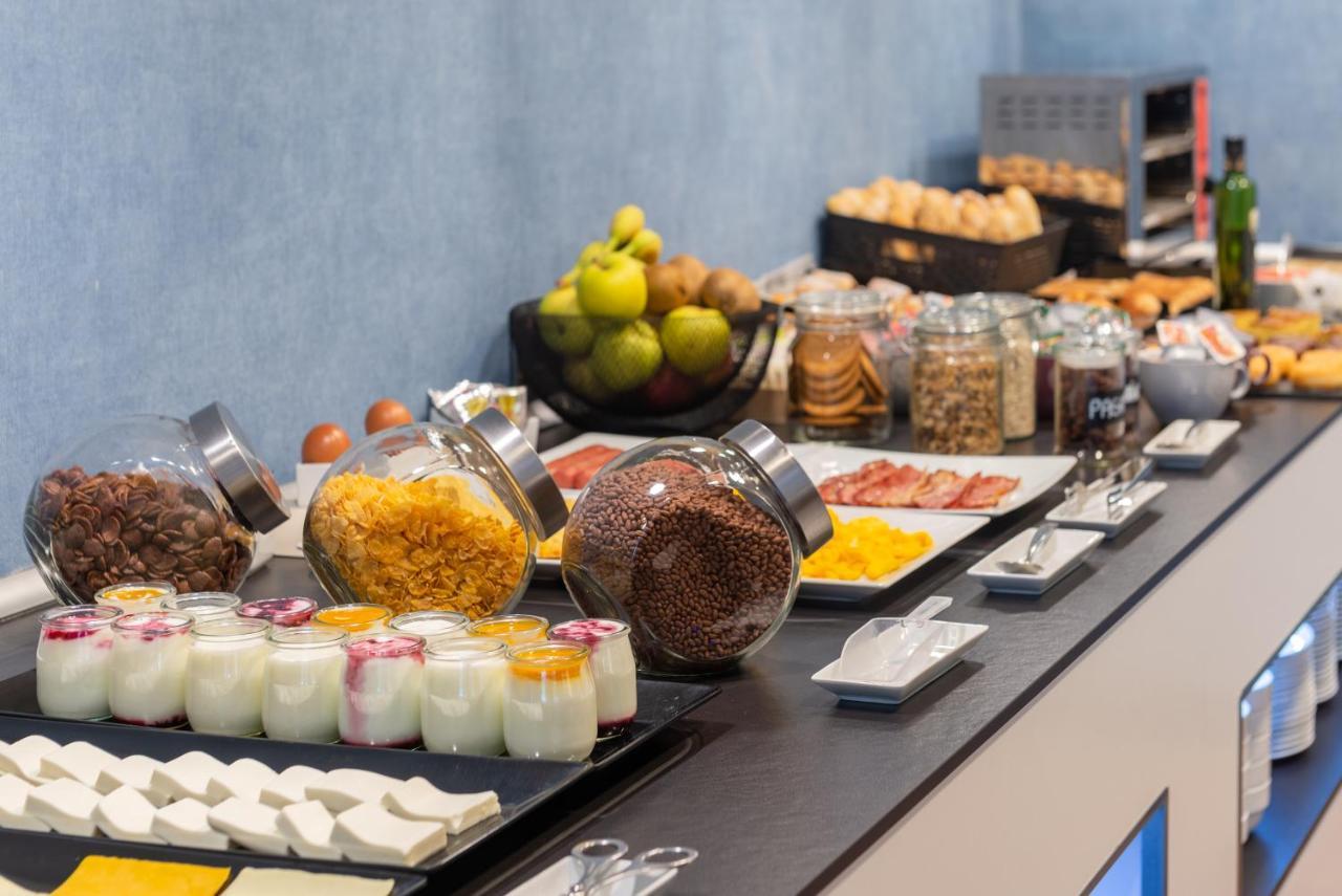 Hotel Centro，隶属Melia 3*