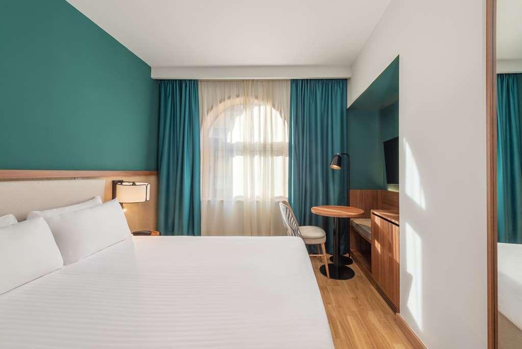 Centro，隶属Melia 3*Elche